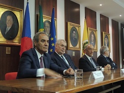 Portugal «tem muitas oportunidades interessantes para o investimento» estrangeiro