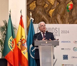 Ministro da Economia em Madrid para estreitar laços económicos